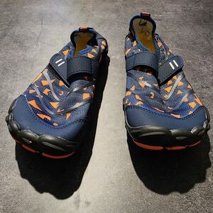 NWOT Hehainom Kids Water Shoes Size 3